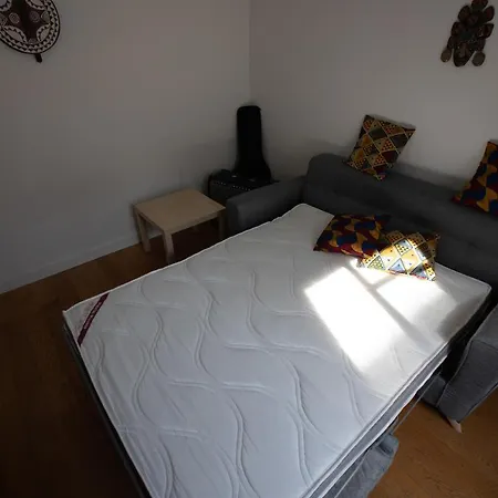Apartment Hostnfly - Very Nice Near Oberkampf